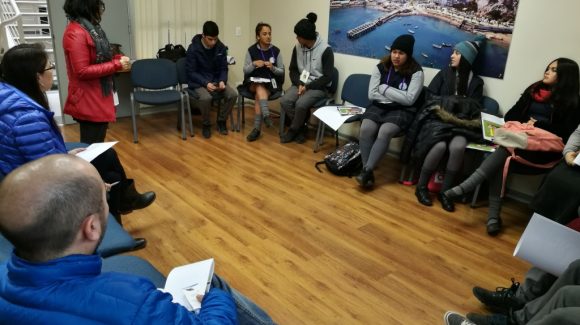 Con apoyo de investigadores CEAZA y UCN estudiantes del Liceo de Tongoy preparan sus investigaciones científicas Con apoyo de investigadores CEAZA y UCN estudiantes del Liceo de Tongoy preparan sus investigaciones científicas