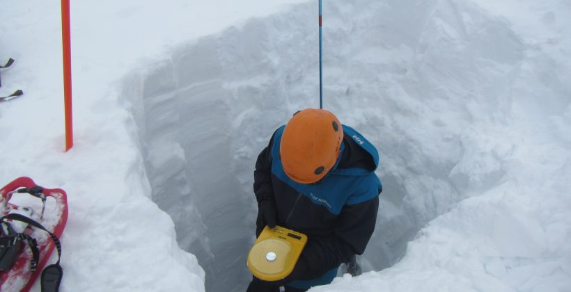 Paso directo de sólido a gas del recurso: Relacionan sublimación de nieve en glaciares de la zona a efectos de la altura