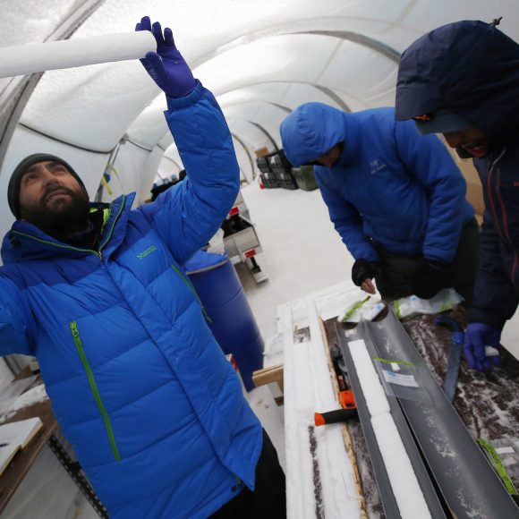 Con apoyo CEAZA: Científicos validan uso del hielo antártico como “termómetro” del clima pasado