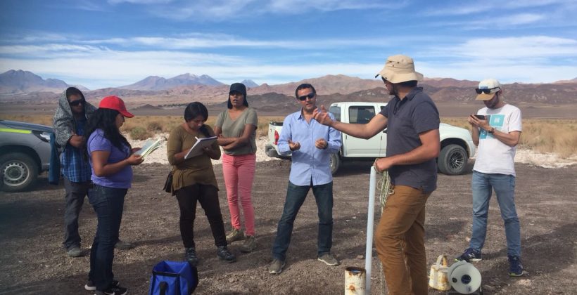 En San Pedro de Atacama: Avanzan en la capacitación para el monitoreo de recursos hídricos en la comunidad de Peine