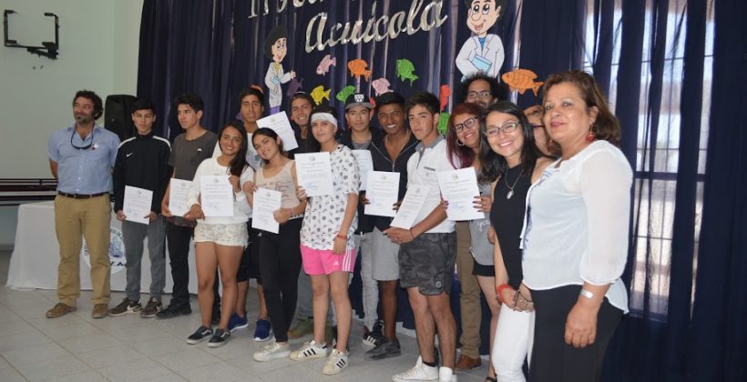 En el marco del cierre de proyecto CONICYT, CEAZA, MUSELS: Valoran apoyo de científicos en formación de alumnos del Liceo Carmen Rodríguez Henríquez de Tongoy En el marco del cierre de proyecto CONICYT, CEAZA, MUSELS: Valoran apoyo de científicos en formación de alumnos del Liceo Carmen Rodríguez Henríquez de Tongoy