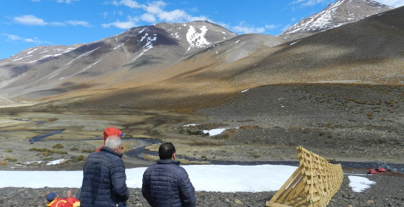 Con realidad virtual entregan resultados de proyectos sobre recursos hídricos: Presentan barreras que reducen pérdida de nieve e inéditos pozos de medición de reservas de agua en la cordillera