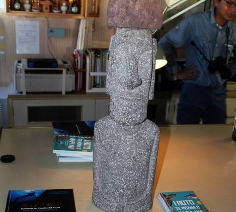 Núcleo Milenio ESMOI: Investigadores UCN-CEAZA participan en ceremonia de entrega de Moai en crucero oceanográfico japonés Núcleo Milenio ESMOI: Investigadores UCN-CEAZA participan en ceremonia de entrega de Moai en crucero oceanográfico japonés