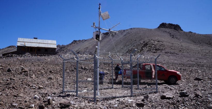 Colaboración ciencia – sector productivo: CEAZA amplía su monitoreo ambiental en la Cordillera de la Provincia del Choapa Colaboración ciencia – sector productivo: CEAZA amplía su monitoreo ambiental en la Cordillera de la Provincia del Choapa
