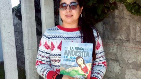 Invitan a educadores al lanzamiento del libro de CEAZA “La Roca Andesita y el Agua Milenaria” Invitan a educadores al lanzamiento del libro de CEAZA “La Roca Andesita y el Agua Milenaria”