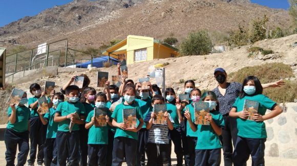 Niñas y niños de escuelas cordilleranas usarán bitácora para aprender sobre el invierno y la nieve Niñas y niños de escuelas cordilleranas usarán bitácora para aprender sobre el invierno y la nieve